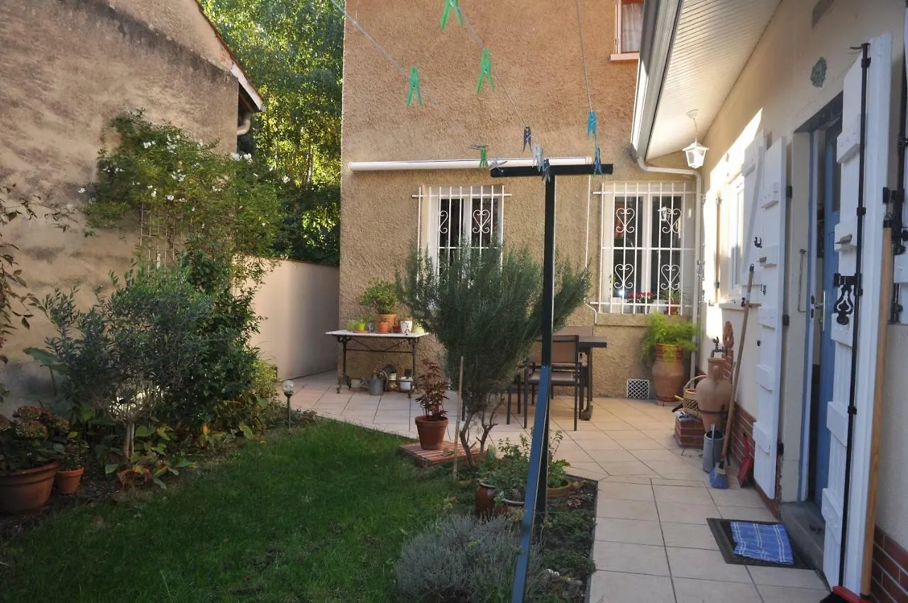 Amido Zen Hotel Toulouse Guest house